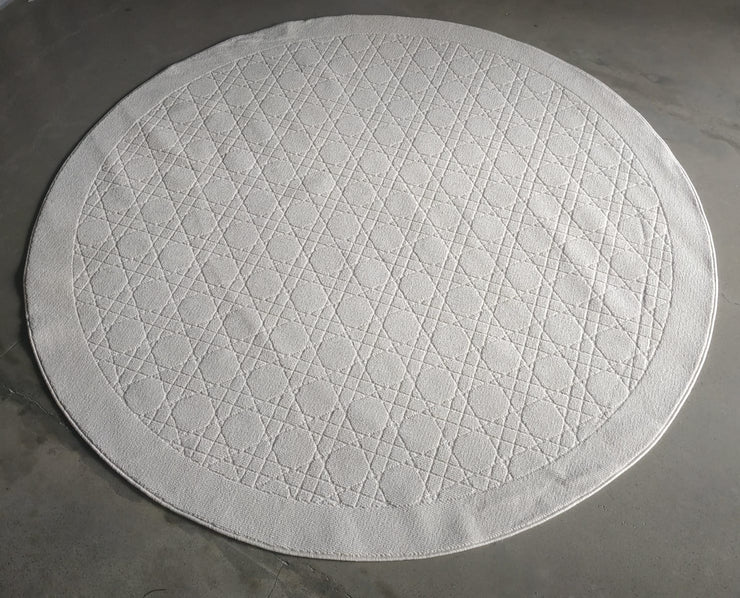 Pilo Water Resistant Round Rug