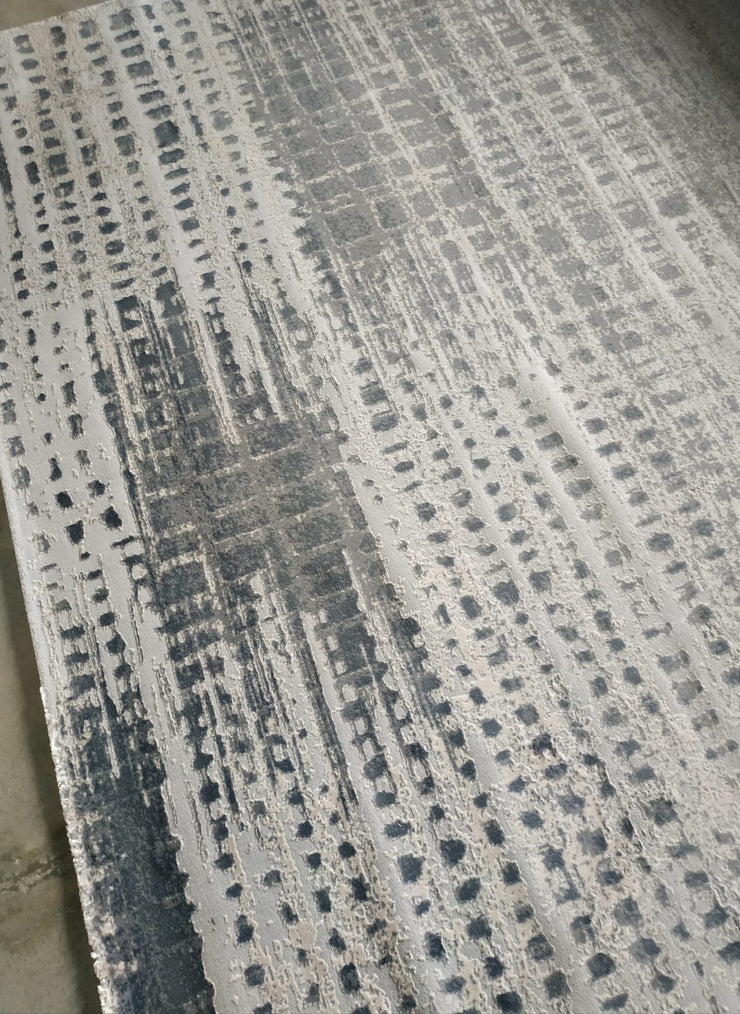 Grimgrey Area Rug